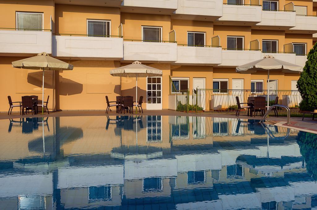Hotel Fotini Kalamata Bagian luar foto