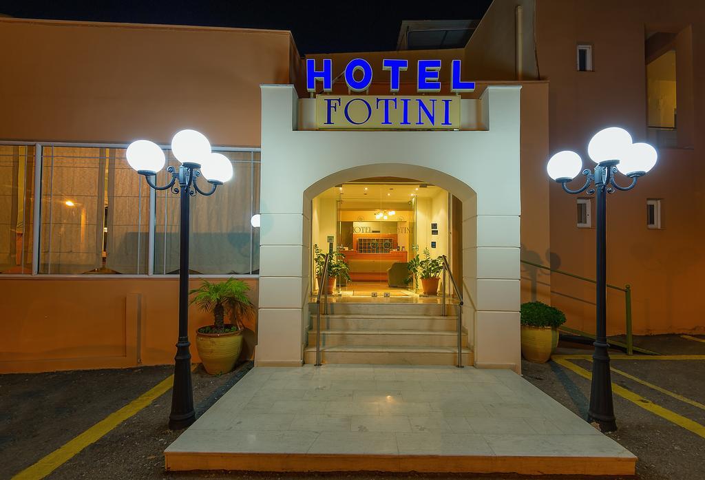 Hotel Fotini Kalamata Bagian luar foto